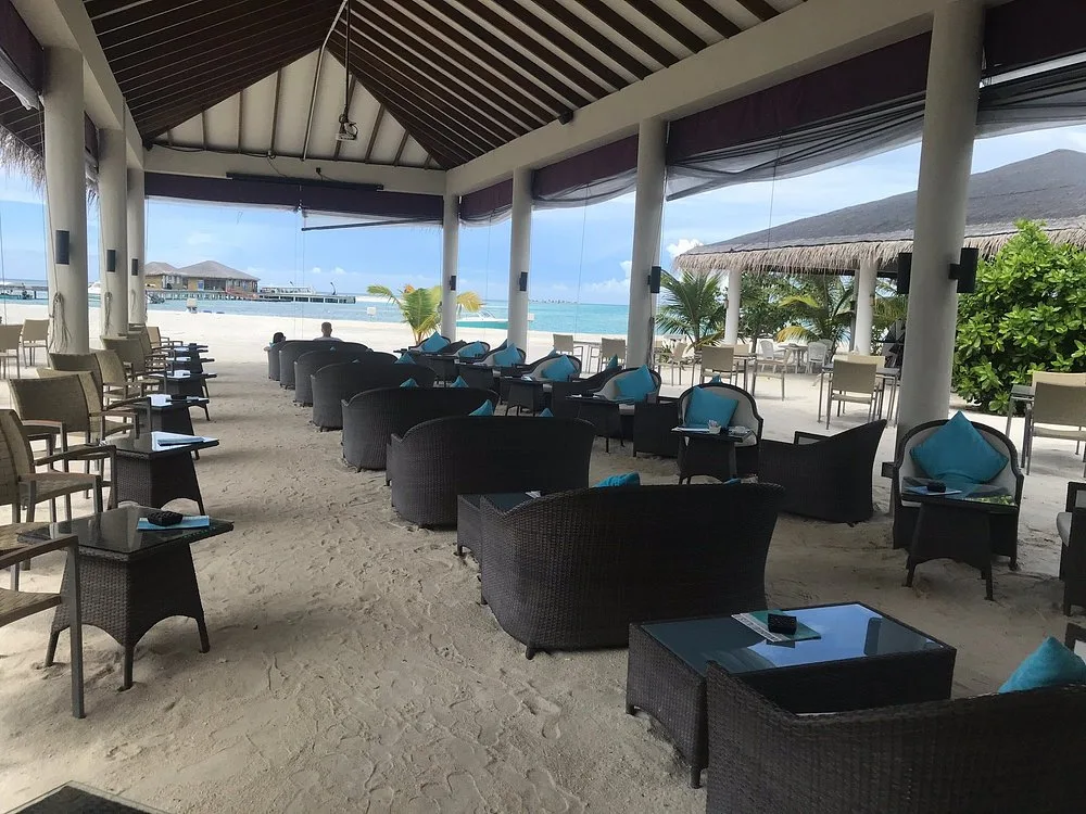 COCOON MALDIVES: Ресторан 12